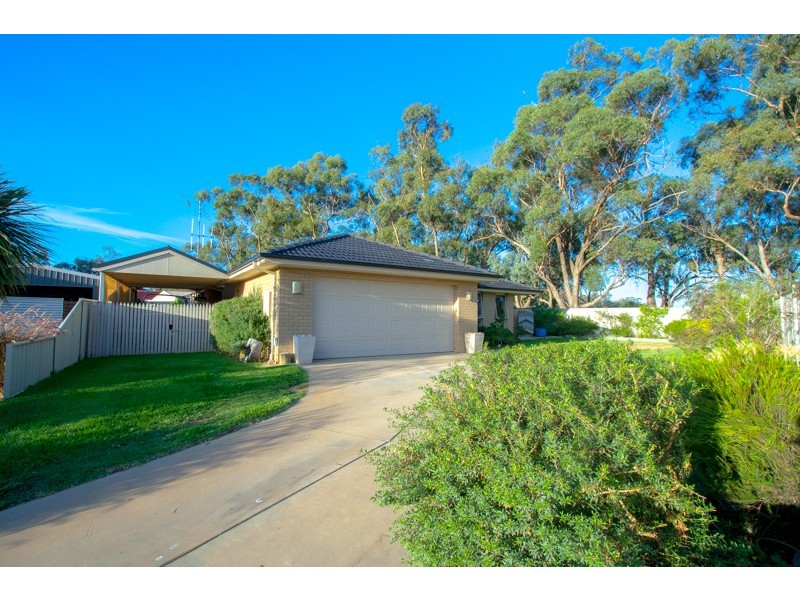 3 Dumfries Court, Moama NSW 2731