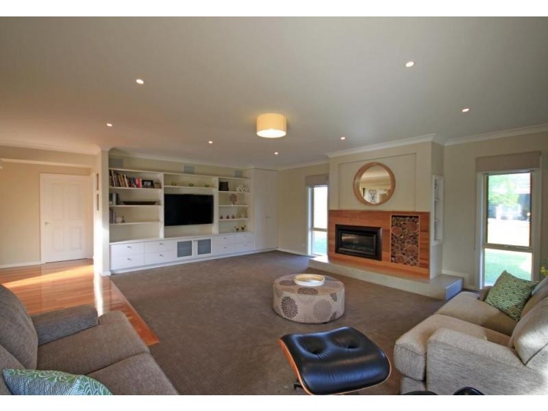 17 Wharparilla Drive, Echuca VIC 3564