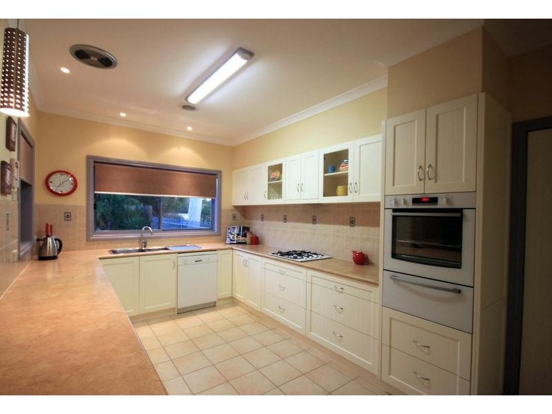 8 Ainsley Court, Echuca VIC 3564