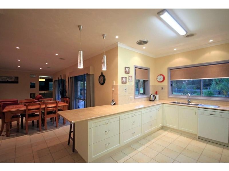 8 Ainsley Court, Echuca VIC 3564