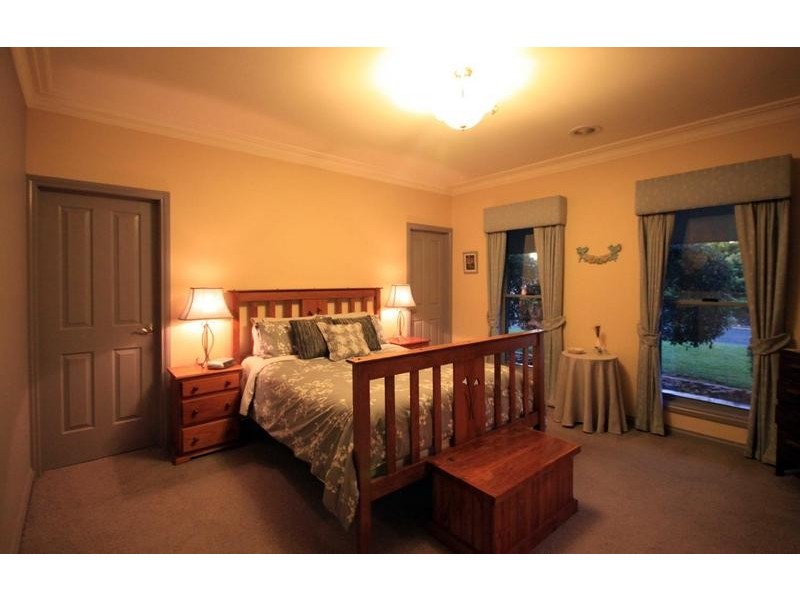 8 Ainsley Court, Echuca VIC 3564