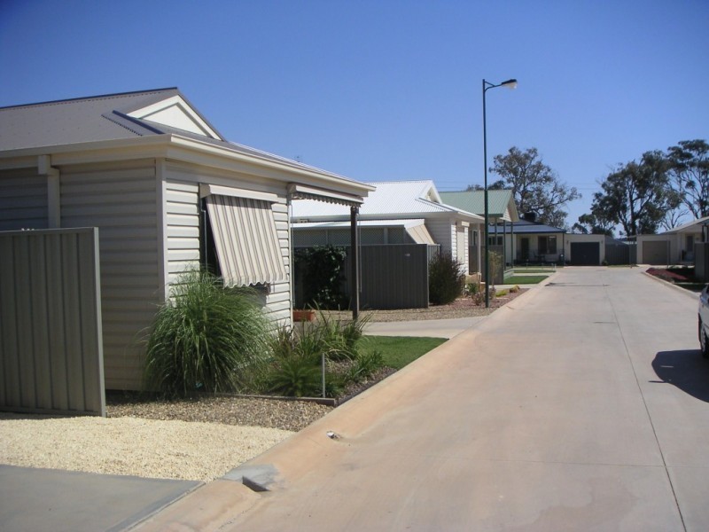 1 Cobb Haven Cobb Highway, Moama NSW 2731