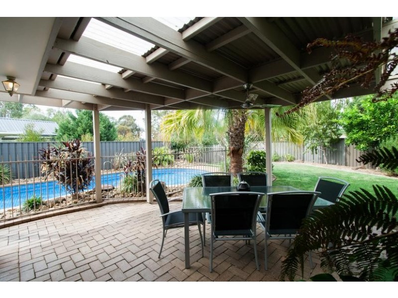 13 Kooyong Court, Echuca VIC 3564