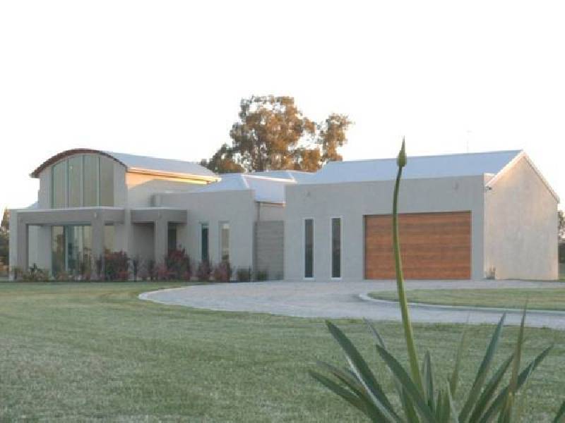 10 Hollara Drive, Moama NSW 2731