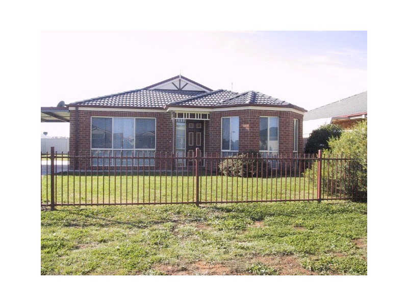 25 Bennett Court, Echuca VIC 3564