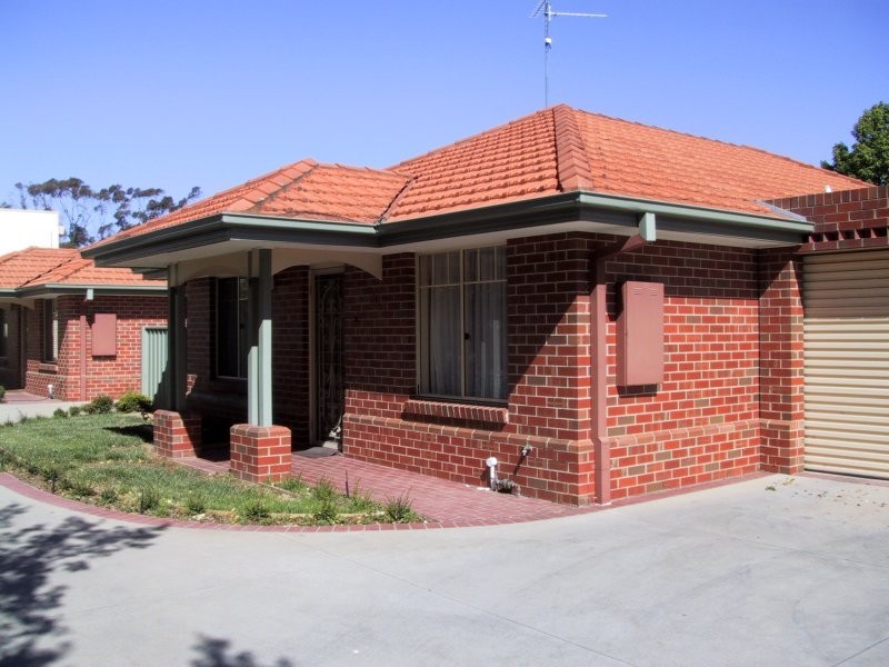 3/90 Hare Street, Echuca VIC 3564