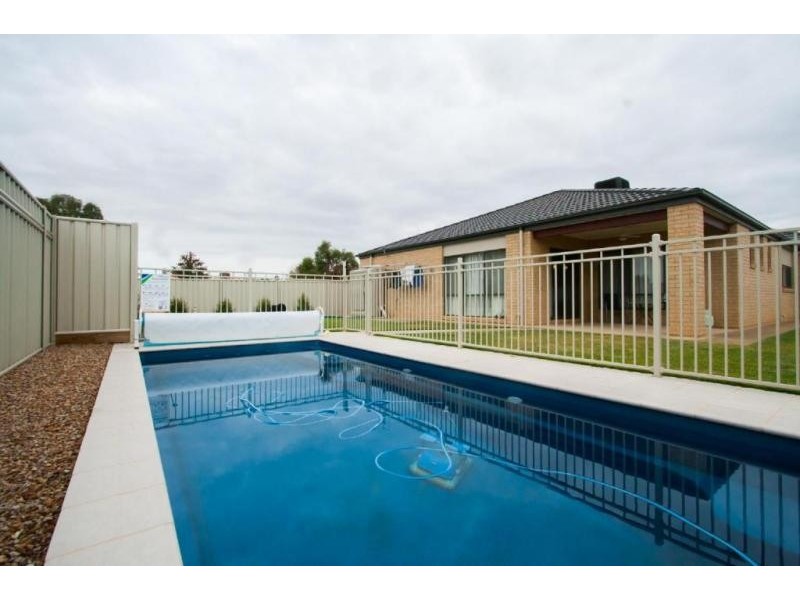 1 Arran Street, Moama NSW 2731