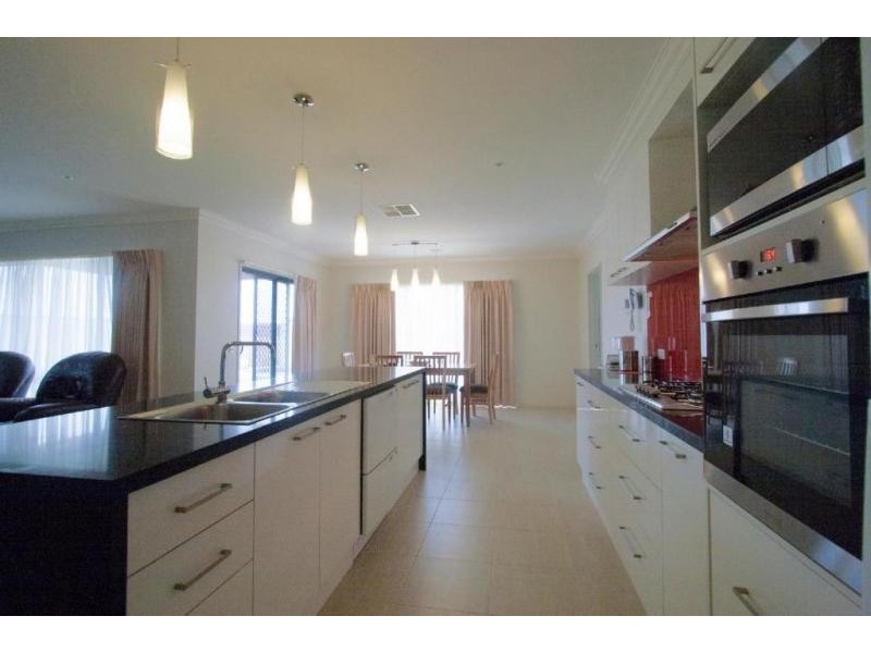 1 Arran Street, Moama NSW 2731