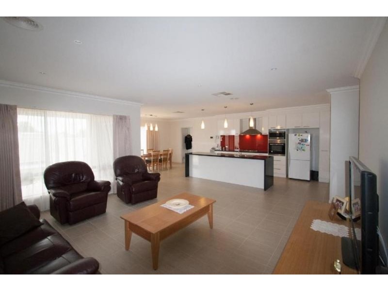 1 Arran Street, Moama NSW 2731