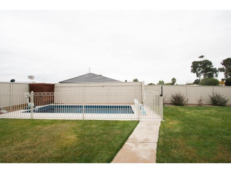 1 Arran Street, Moama NSW 2731