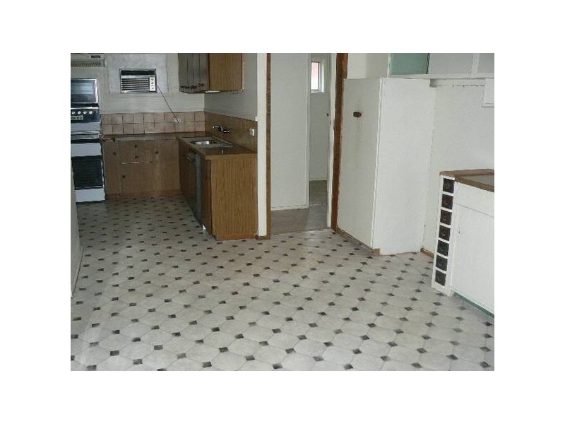 18 Dickson Street, Echuca VIC 3564