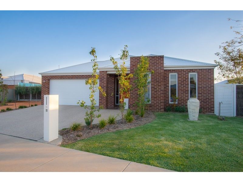 19 Sunset Avenue, Echuca VIC 3564