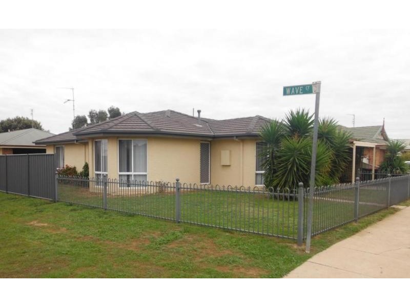 8 Alfred Avenue, Echuca VIC 3564