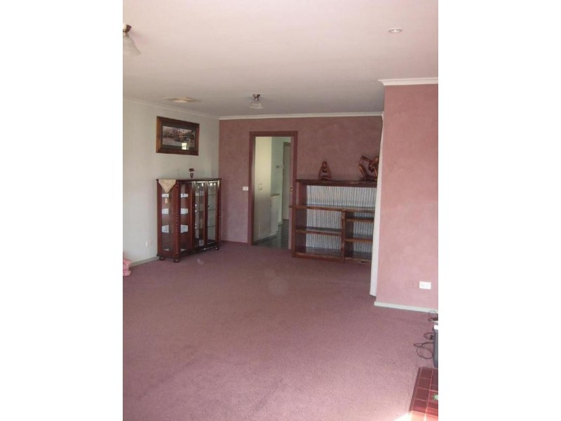 1 McMahon Place, Moama NSW 2731