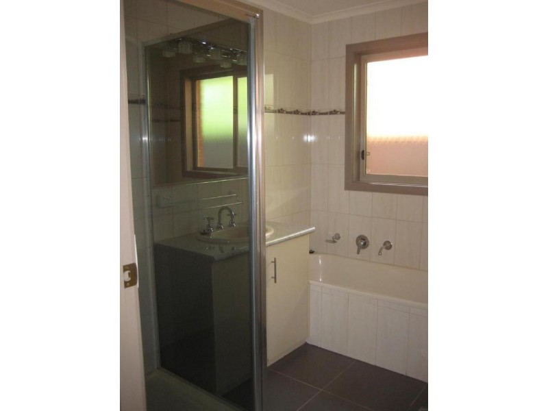 1 McMahon Place, Moama NSW 2731