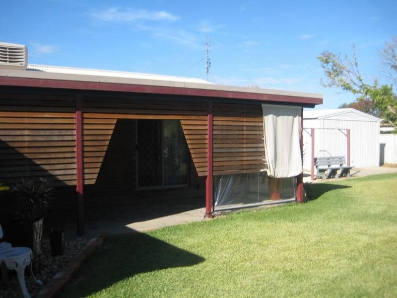 1 McMahon Place, Moama NSW 2731