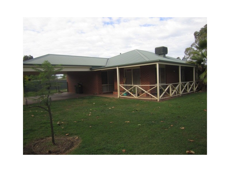 11 Menarock Waters, Moama NSW 2731