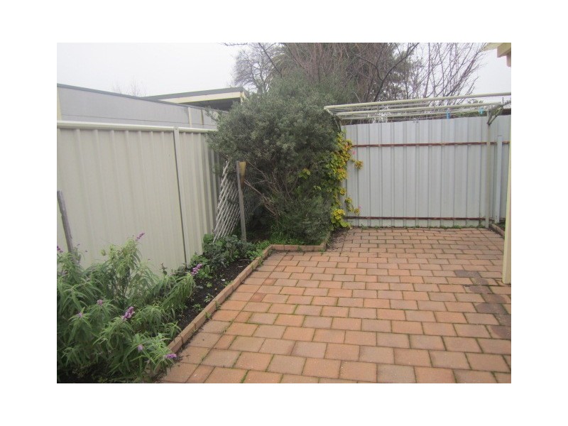2/18 Landsborough Street, Echuca VIC 3564