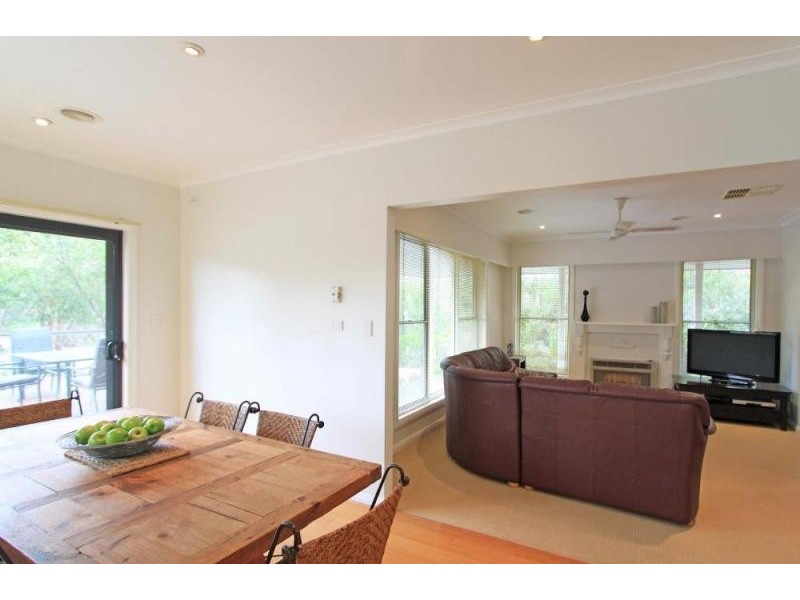 69 Campaspe Esplanade, Echuca VIC 3564