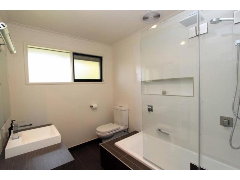 45 Rutley Crescent, Echuca VIC 3564