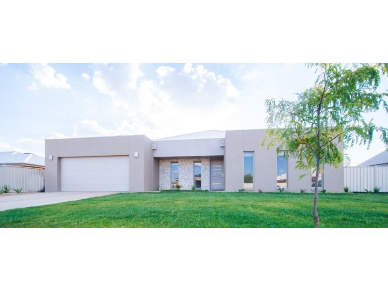 9 Healey Court, Moama NSW 2731