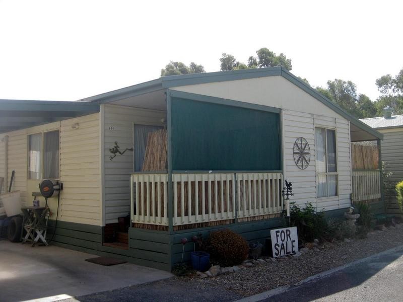 226/75 Yarraby Holiday Park, River Avenue, Echuca VIC 3564