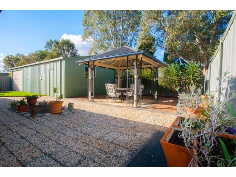 8a Caroline Court, Echuca VIC 3564