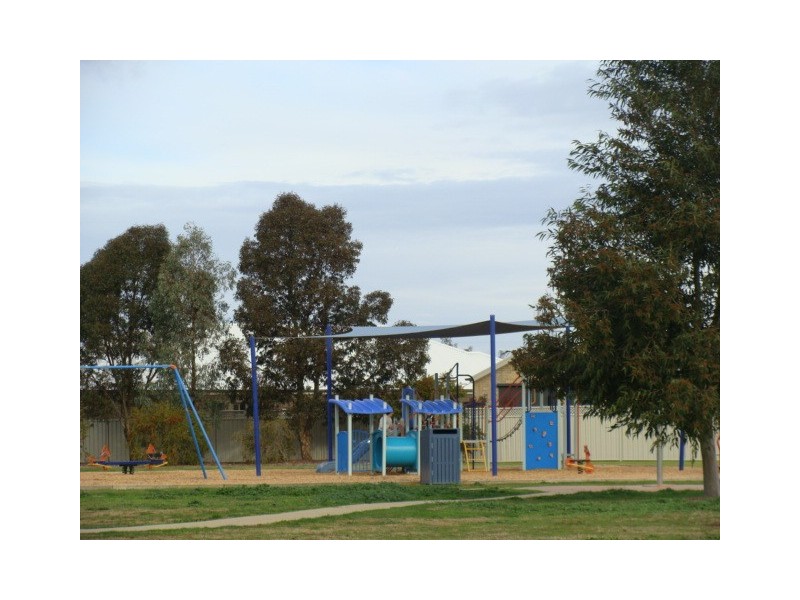 13 Lomond Court, Moama NSW 2731