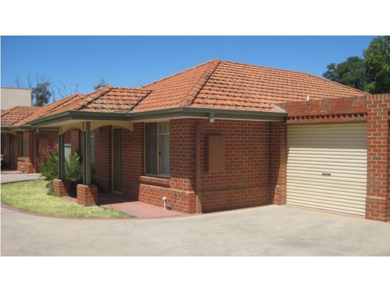 3/90 Hare Street, Echuca VIC 3564