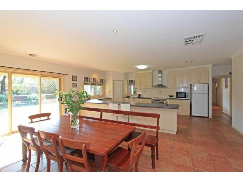 25 Wharparilla Drive, Echuca VIC 3564