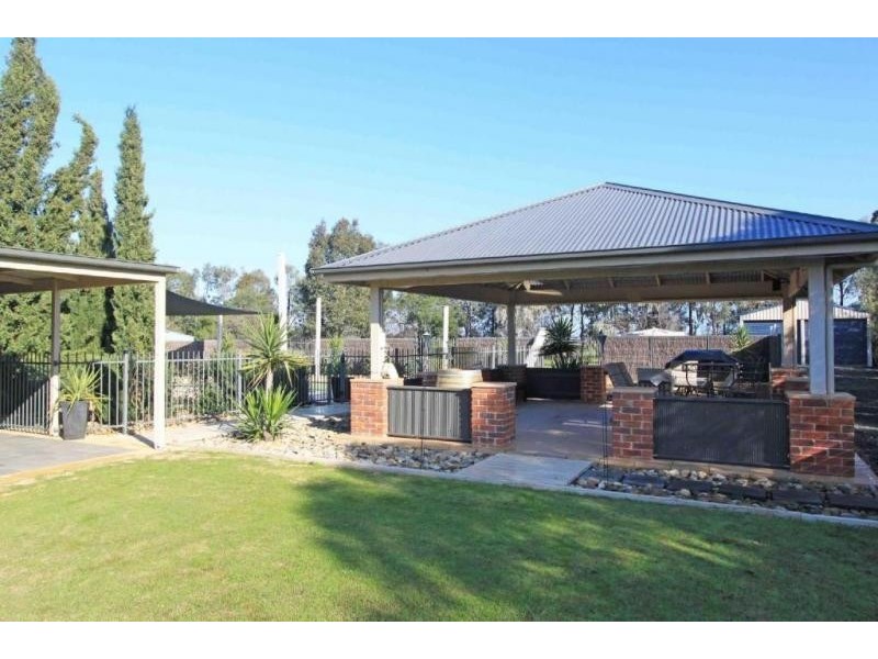 25 Wharparilla Drive, Echuca VIC 3564