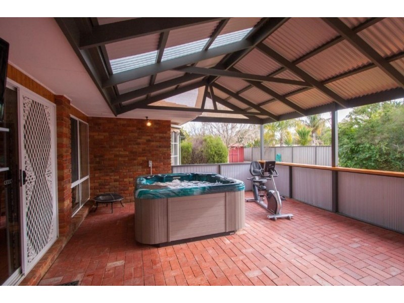 15 Winnima Avenue, Moama NSW 2731