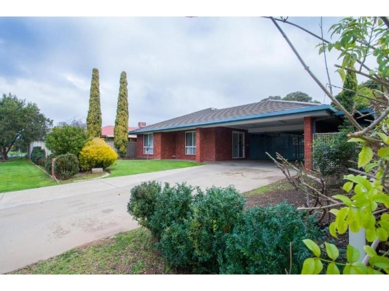 6 Kooyong Court, Echuca VIC 3564