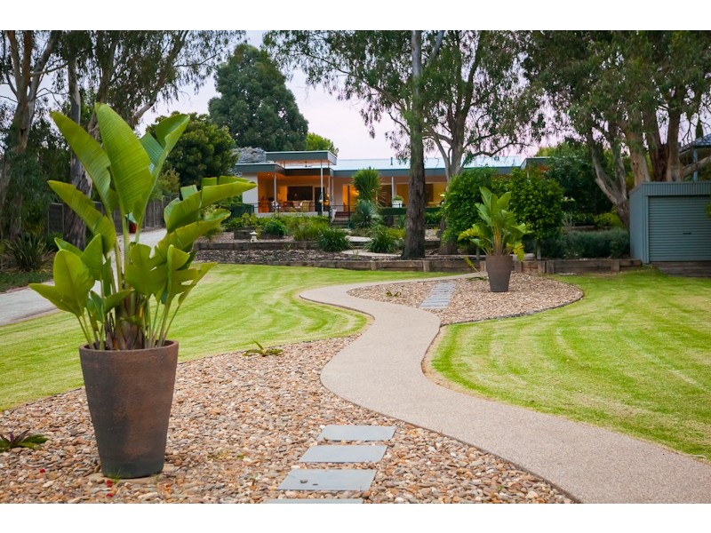 90 Wharparilla Drive, Echuca VIC 3564