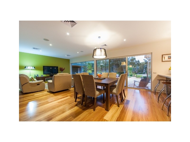 90 Wharparilla Drive, Echuca VIC 3564