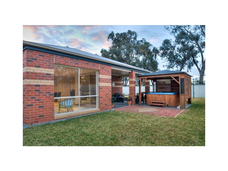 4 Morton Court, Moama NSW 2731