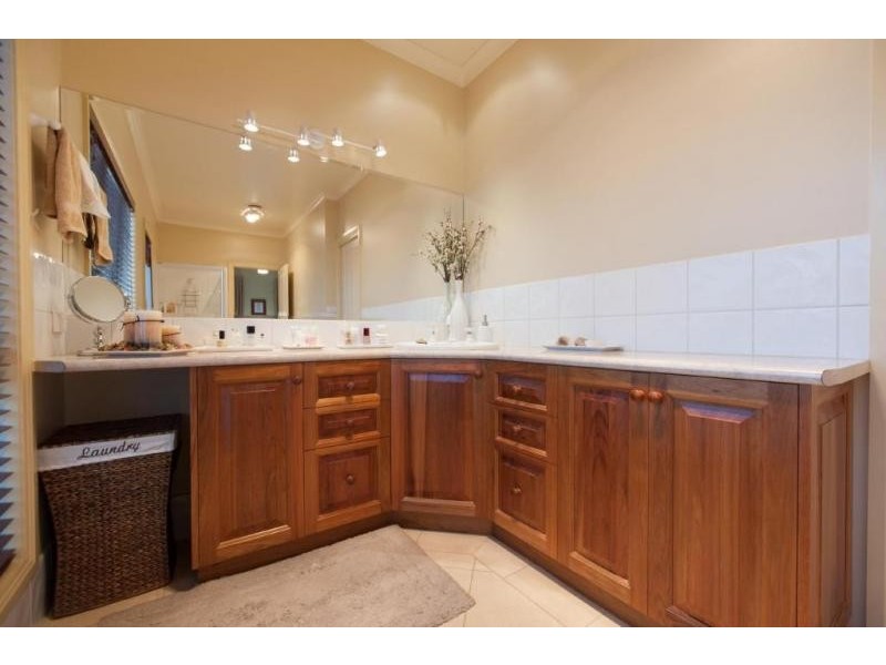 18 Orkney Court, Moama NSW 2731