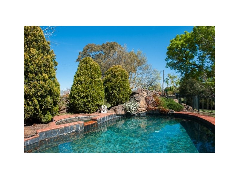1012 Henderson Road, Tongala VIC 3621