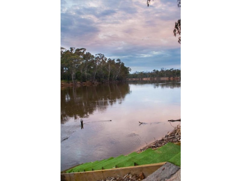 90 Wharparilla Drive, Echuca VIC 3564