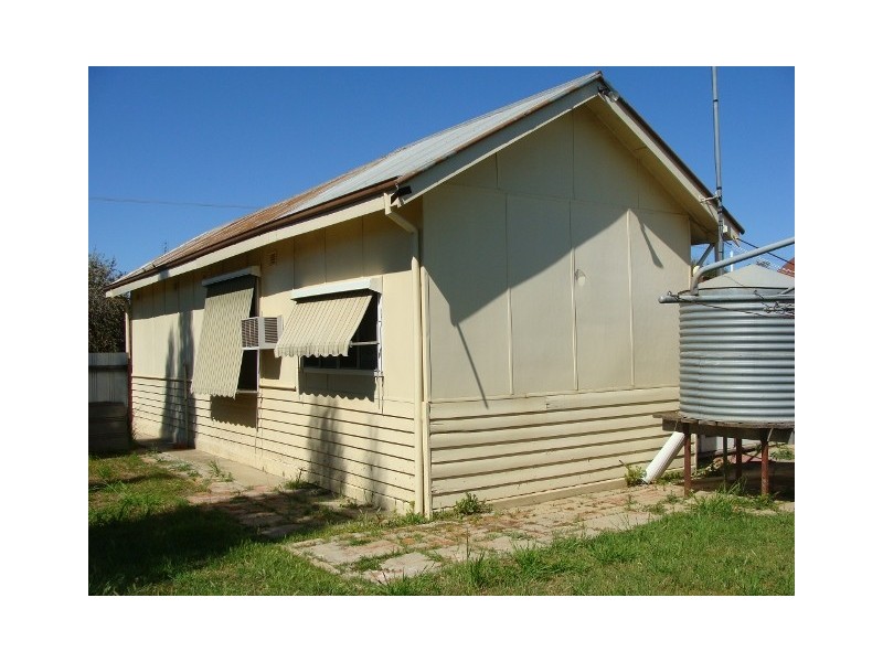 10 Porter Street, Moama NSW 2731