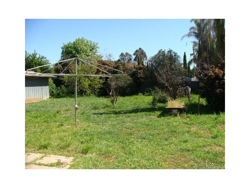 10 Porter Street, Moama NSW 2731