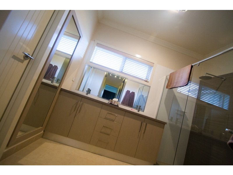 1 Grenache Grove, Moama NSW 2731