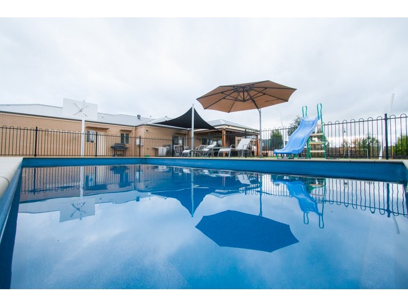 1 Grenache Grove, Moama NSW 2731