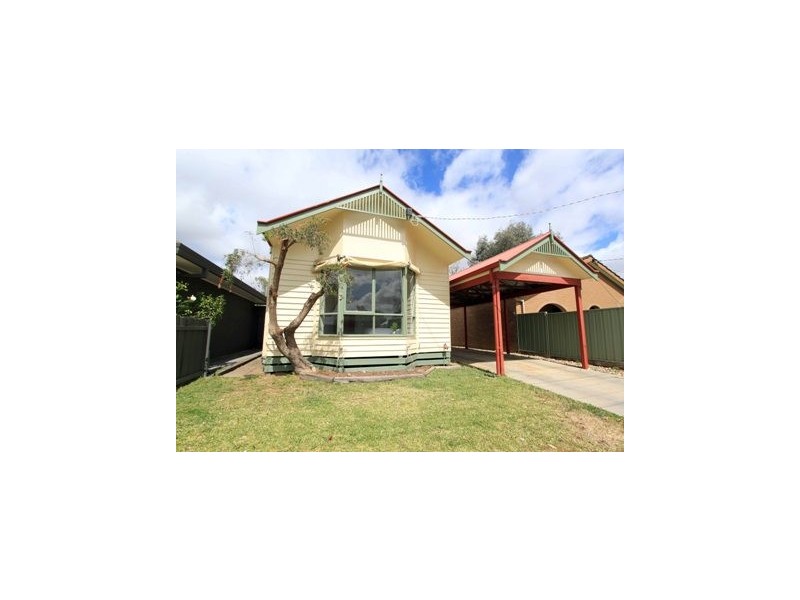 11 Bolton Street, Echuca VIC 3564