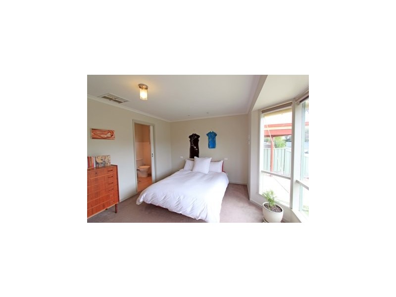 11 Bolton Street, Echuca VIC 3564