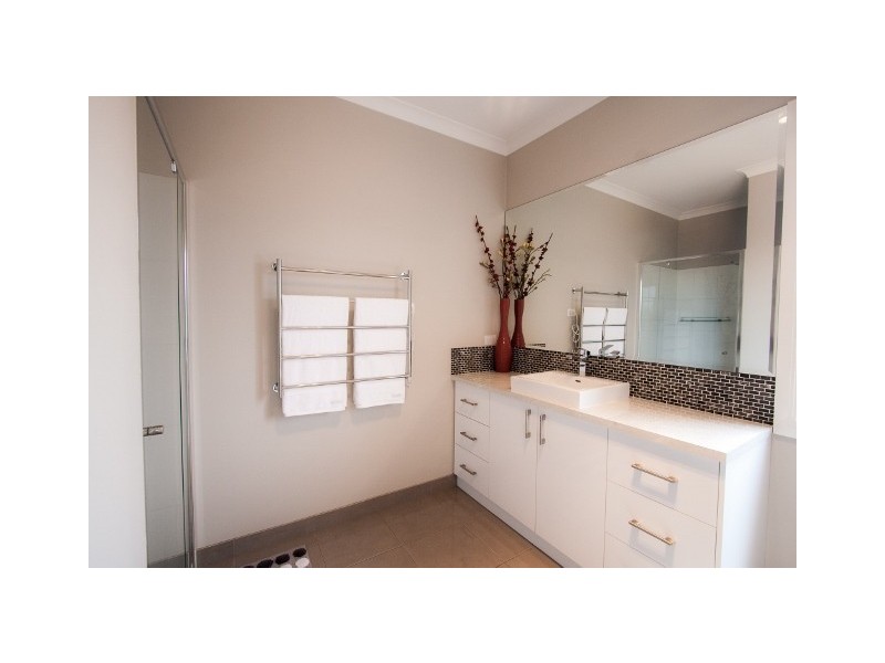 2 Pinot Court, Moama NSW 2731