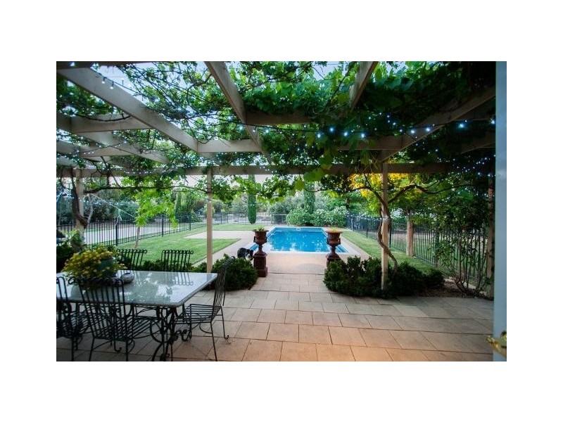 8 Fawkner Court, Echuca VIC 3564