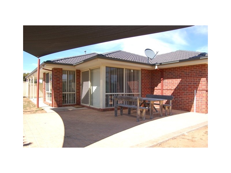 2 Woodlands Circuit, Echuca VIC 3564