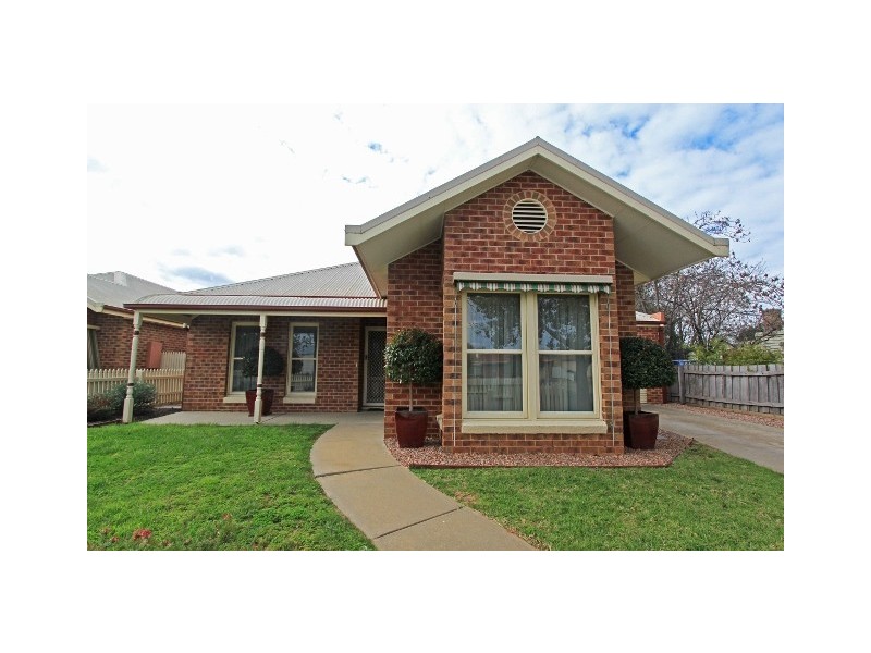120 Hovell Street, Echuca VIC 3564