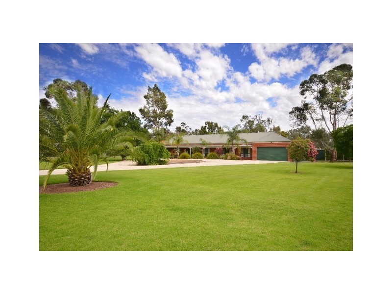63 Riverview Court, Echuca VIC 3564